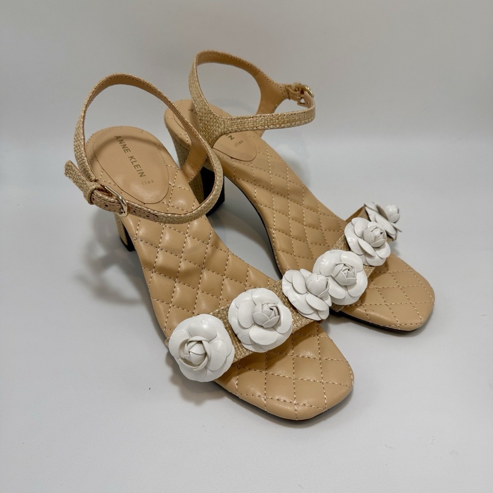 Women's Anne Klein Yardley Sandal Square Toe Block Heel Flower Embellishment 8.5